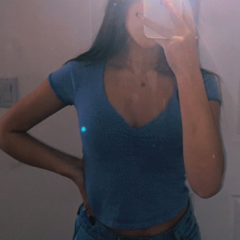 Brandy Melville GINA FLORAL TOP